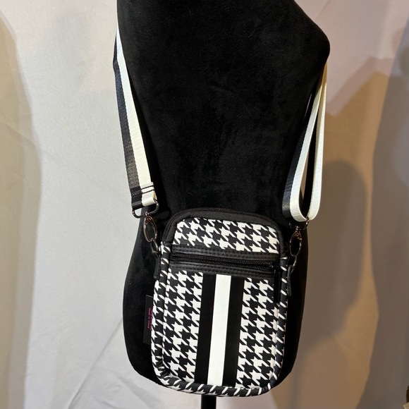 Haute Shore Casey Royal Cellphone Crossbody - Picture 7 of 7